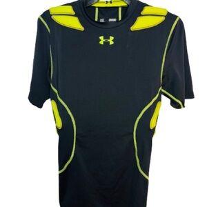 Under Armour Shirt Medium Gameday Black Yellow 5-Pad Short Sleeve Top